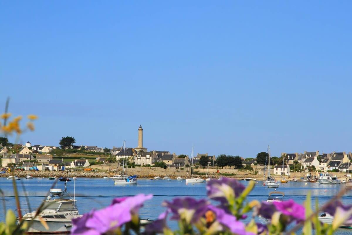 Kermartin - Maison De Famille Avec Vue Sur La Baie De Morlaix Plouezoc'h Exterior photo